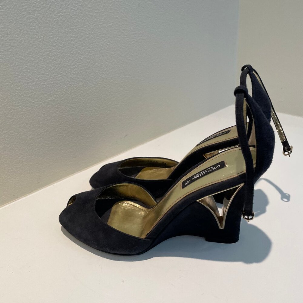 Dolce Gabbana black heels size 5.5